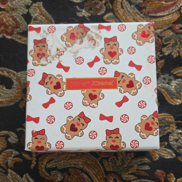 Betsey Johnson Gold Bow Dangle Earrings - Picture 4 of 4